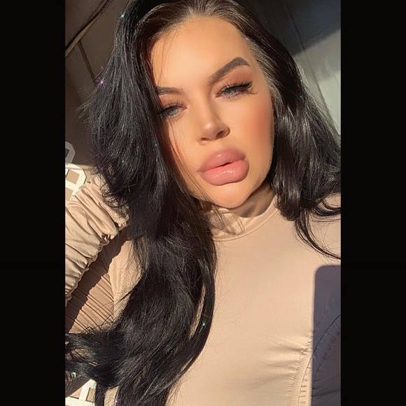 chrissy_nichole